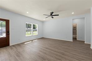 211 Lopez Street - Photo 2