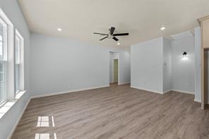 211 Lopez Street - Photo 3