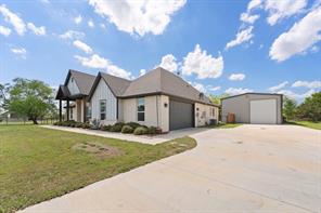 1001 Resolute Road - Photo 3