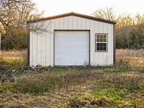 6960 FM 937 - Photo 4