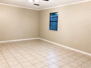 6960 FM 937 - Photo 8