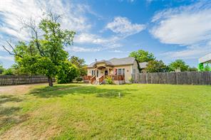 1404 W Walker Street - Photo 2