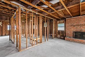 2700 Briarwood Lane - Photo 33