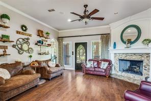 221 Hart Court - Photo 4