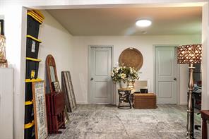 341 Christie Avenue - Photo 17