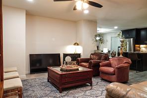341 Christie Avenue - Photo 5