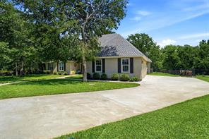 102 Manders Court - Photo 2