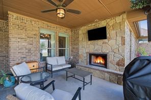 102 Brock Court - Photo 32