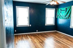 325 NW Avenue I - Photo 24