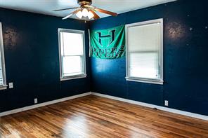 325 NW Avenue I - Photo 25