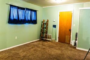 325 NW Avenue I - Photo 27