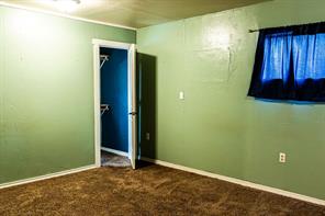 325 NW Avenue I - Photo 30