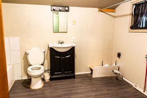 325 NW Avenue I - Photo 32