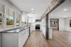 700 W Broadway Street - Photo 10