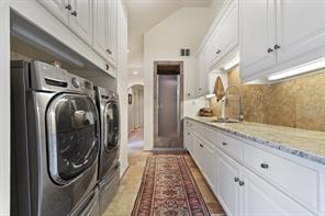 1513 Lake Park Circle - Photo 18