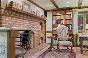 1513 Lake Park Circle - Photo 4