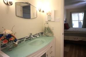 600 Runaway Bay Drive - Photo 18