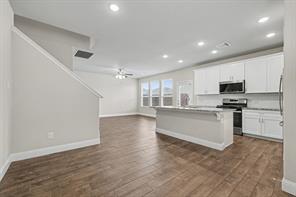 713 Rain Barrel Place - Photo 4