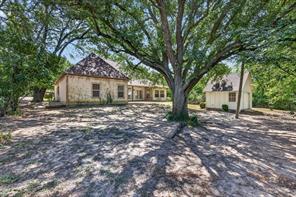 1400 Lewis Drive - Photo 3