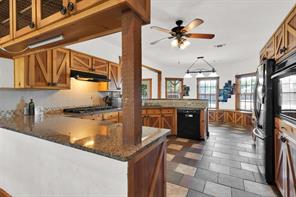 8787 S State Highway 78 - Photo 10