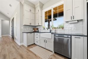 220 High Point Drive - Photo 8