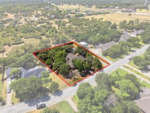 128 Oakwood Court