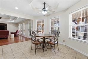 128 Oakwood Court - Photo 13