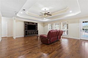 128 Oakwood Court - Photo 17