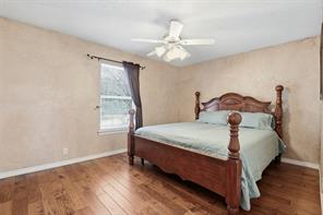 128 Oakwood Court - Photo 24