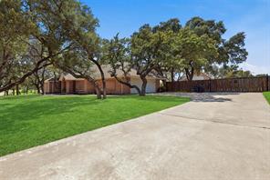 128 Oakwood Court - Photo 4
