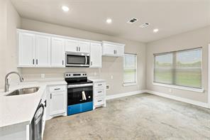 329 HCR 1345 - Photo 10