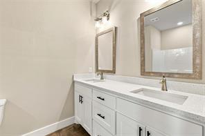 329 HCR 1345 - Photo 20