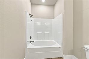 329 HCR 1345 - Photo 21