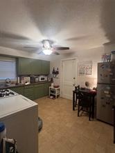 1306 W 10th Street - Photo 3