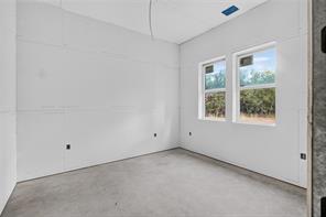 7906 Prairie Creek Court - Photo 6