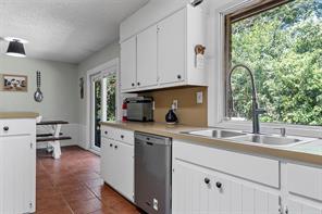611 Rosenthal Road - Photo 11