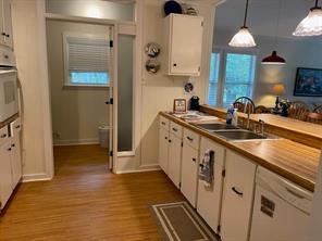 3347 Bandera Street - Photo 3