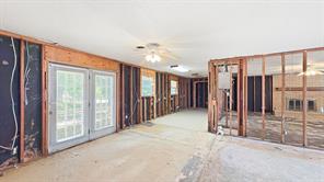 1027 Highway 377 N - Photo 8