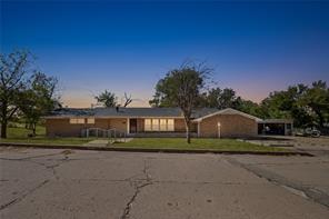 1011 E Connell Street