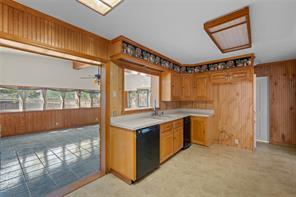 1011 E Connell Street - Photo 10