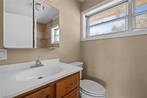 1011 E Connell Street - Photo 17