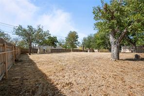 1011 E Connell Street - Photo 26