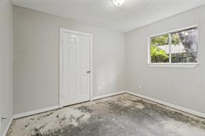 321 Christie Avenue - Photo 11