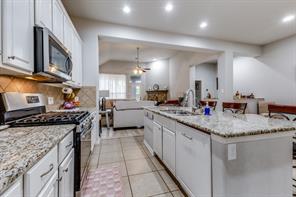 289 Hawthorn Drive - Photo 13