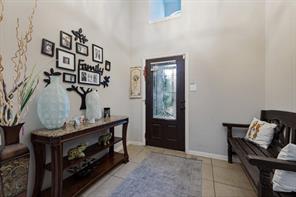 289 Hawthorn Drive - Photo 3