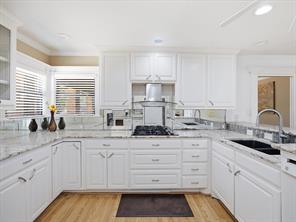 7905 Ella Young Drive - Photo 10