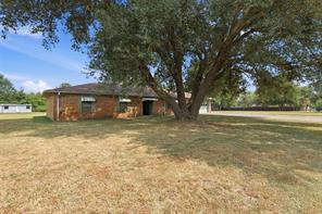 221 County Road 3220 - Photo 15