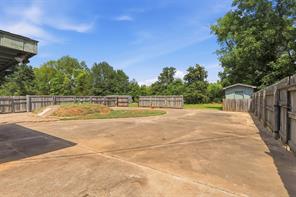 221 County Road 3220 - Photo 23