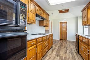 509 WISTERGLEN Drive - Photo 14