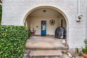 801 Park Drive - Photo 2